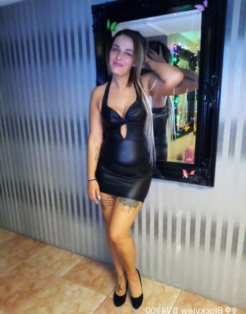 Wai Man, 19, Brno - Czech Republic, Elite escort