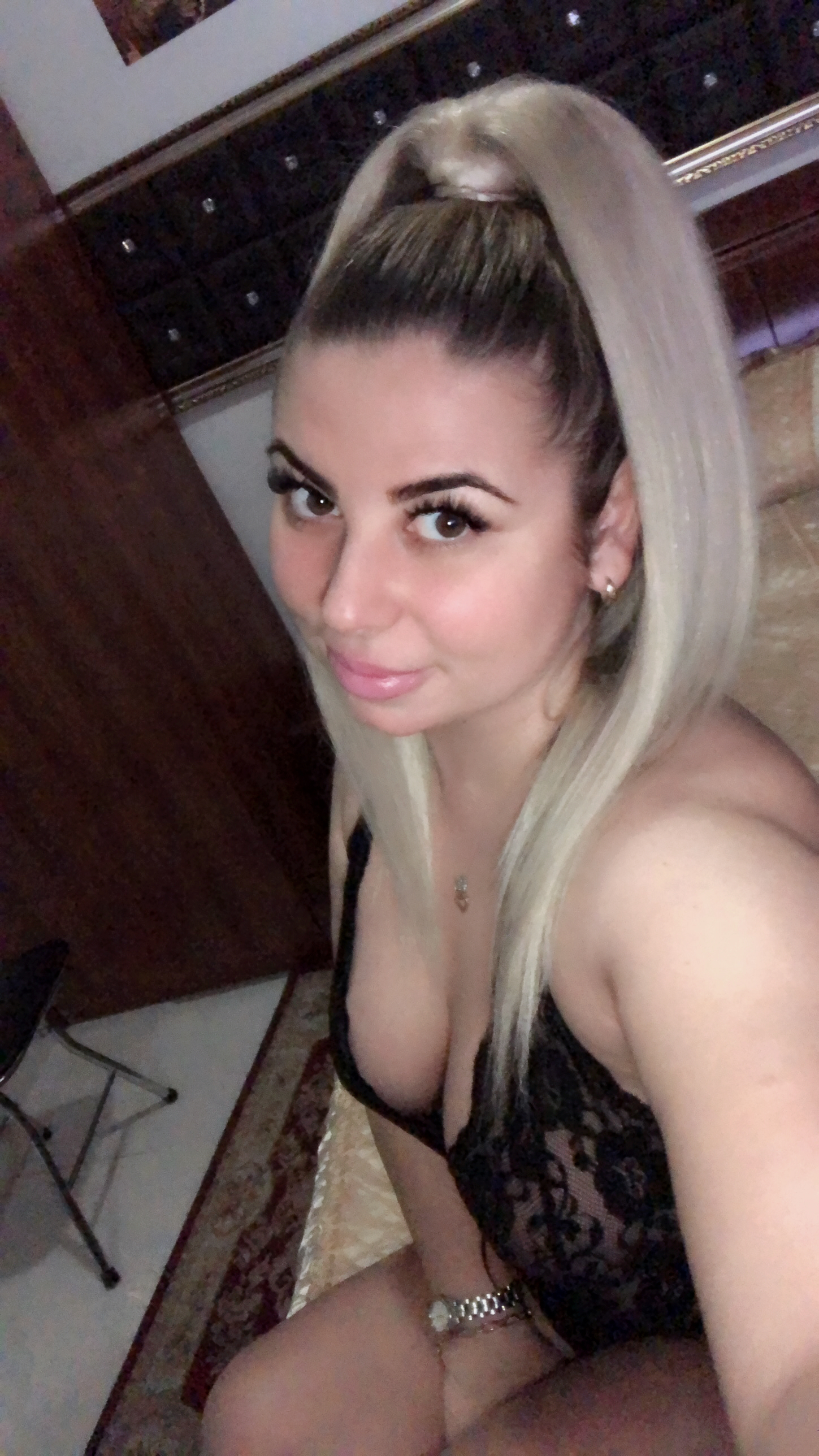 Velichkova, 19, Hamburg - Germany, Elite escort