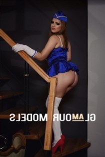 Wonderful busty Czech escort Biabella Zwolle