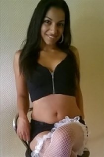 Escort Farzin,Stavanger hot brunette a level